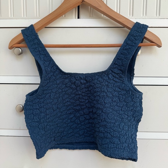 ANTHROPOLOGIE The Hannah Navy Blue Bubble Textured Women's Crop Tank NWOT sz S - Picture 2 of 7